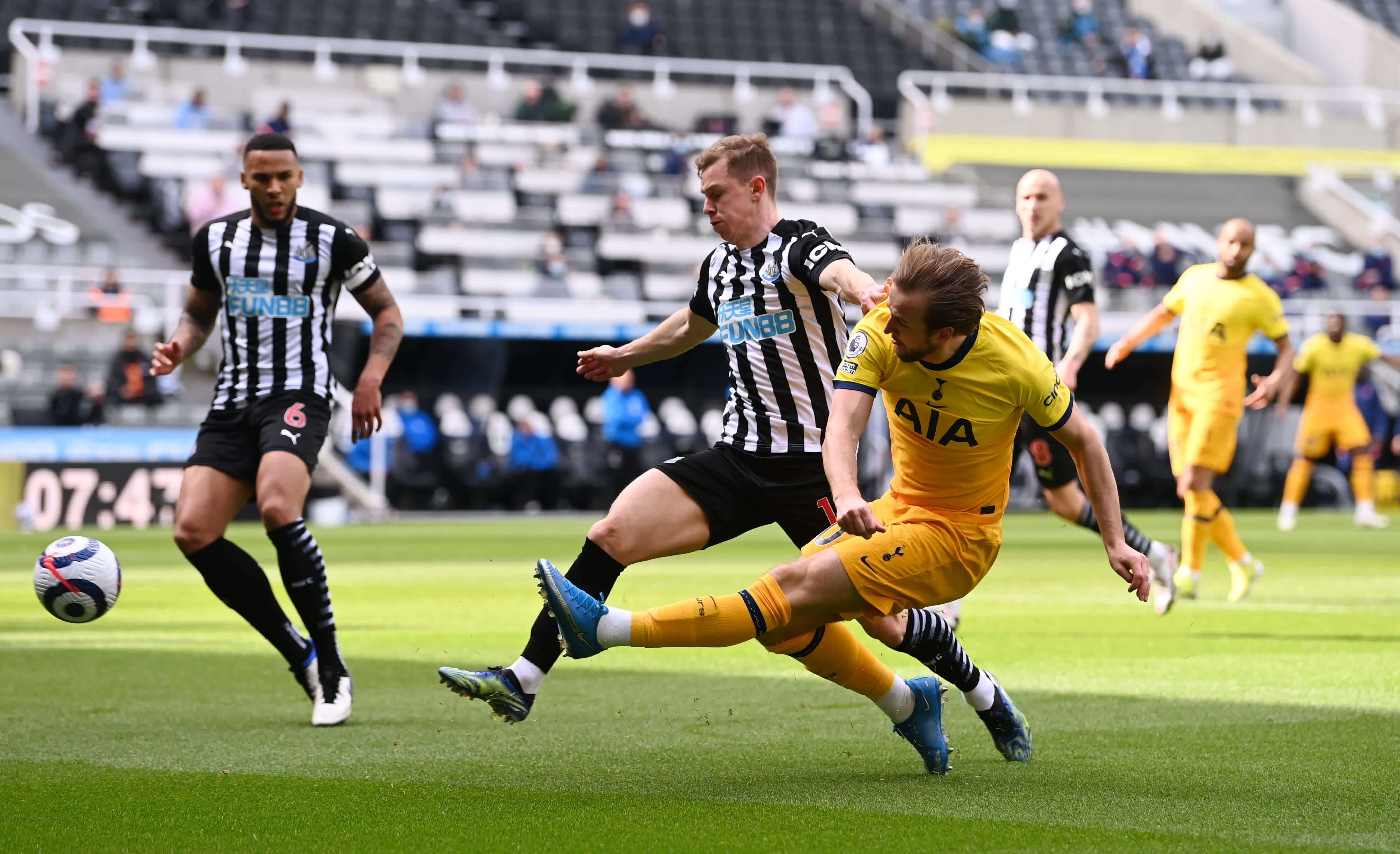 决定继续留 决定继续留